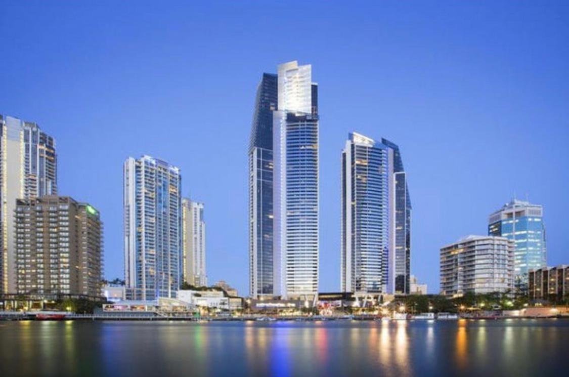 Circle On Cavill Sub Penthouse W/ 4 Bedrooms Голд-Кост Екстер'єр фото